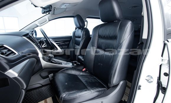 Buy Used Mitsubishi Pajero White Car in Bangkok in Bangkok Buy Used Mitsubishi Pajero White Car in Bangkok in Bangkok