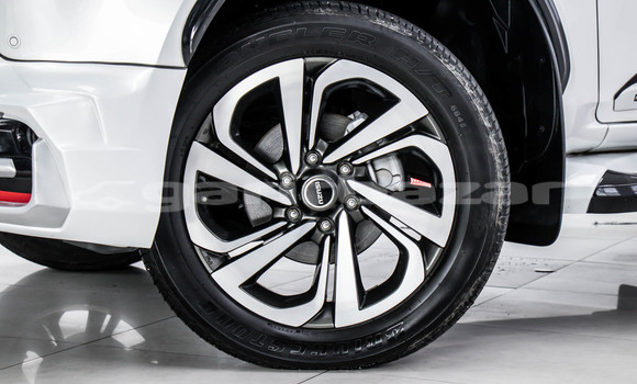 Buy Used Isuzu MU-X White Car in Bangkok in Bangkok Buy Used Isuzu MU-X White Car in Bangkok in Bangkok