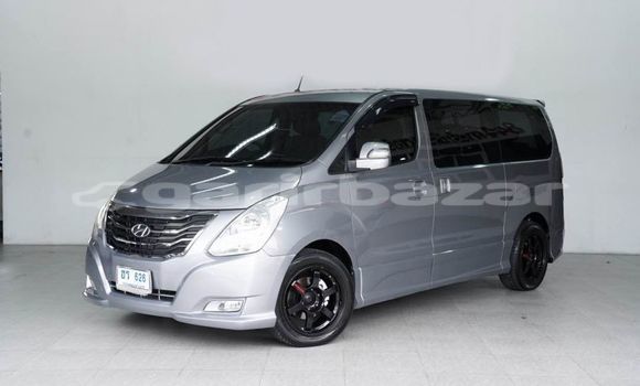 ซื้อ รถมือสอง Hyundai Dynasty อื่น ๆ รถยนต์ ใน %{เมือง} ใน กรุงเทพมหานคร