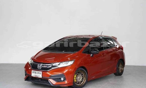 ซื้อ รถมือสอง Honda Jazz อื่น ๆ รถยนต์ ใน %{เมือง} ใน กรุงเทพมหานคร