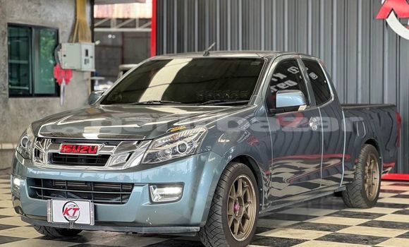 ซื้อ รถมือสอง Isuzu D-Max อื่น ๆ รถยนต์ ใน %{เมือง} ใน กรุงเทพมหานคร