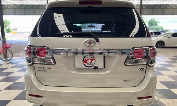 ซื้อ รถมือสอง Toyota Fortuner ขาว รถยนต์ ใน %{เมือง} ใน กรุงเทพมหานคร ซื้อ รถมือสอง Toyota Fortuner ขาว รถยนต์ ใน %{เมือง} ใน กรุงเทพมหานคร