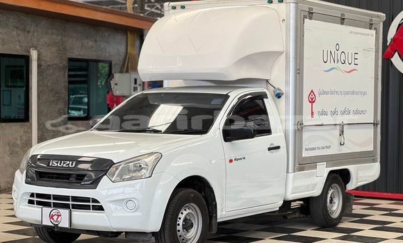 Buy Used Isuzu D-Max White Car in Bangkok in Bangkok