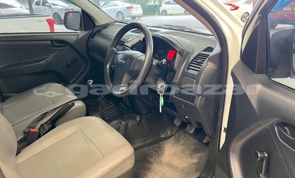 ซื้อ รถมือสอง Isuzu D-Max ขาว รถยนต์ ใน %{เมือง} ใน กรุงเทพมหานคร ซื้อ รถมือสอง Isuzu D-Max ขาว รถยนต์ ใน %{เมือง} ใน กรุงเทพมหานคร