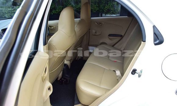 ซื้อ รถมือสอง Honda Brio ขาว รถยนต์ ใน %{เมือง} ใน กรุงเทพมหานคร ซื้อ รถมือสอง Honda Brio ขาว รถยนต์ ใน %{เมือง} ใน กรุงเทพมหานคร