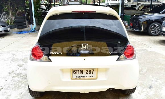 ซื้อ รถมือสอง Honda Brio ขาว รถยนต์ ใน %{เมือง} ใน กรุงเทพมหานคร ซื้อ รถมือสอง Honda Brio ขาว รถยนต์ ใน %{เมือง} ใน กรุงเทพมหานคร