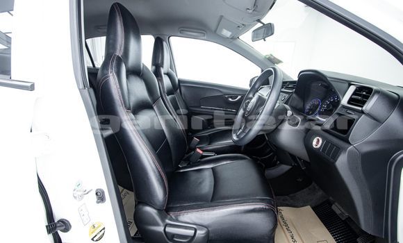 ซื้อ รถมือสอง Honda Brio ขาว รถยนต์ ใน %{เมือง} ใน กรุงเทพมหานคร ซื้อ รถมือสอง Honda Brio ขาว รถยนต์ ใน %{เมือง} ใน กรุงเทพมหานคร