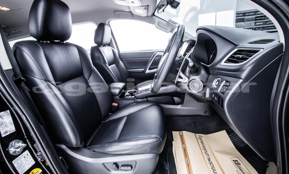 ซื้อ รถมือสอง Mitsubishi Pajero Sport สีดำ รถยนต์ ใน %{เมือง} ใน กรุงเทพมหานคร ซื้อ รถมือสอง Mitsubishi Pajero Sport สีดำ รถยนต์ ใน %{เมือง} ใน กรุงเทพมหานคร