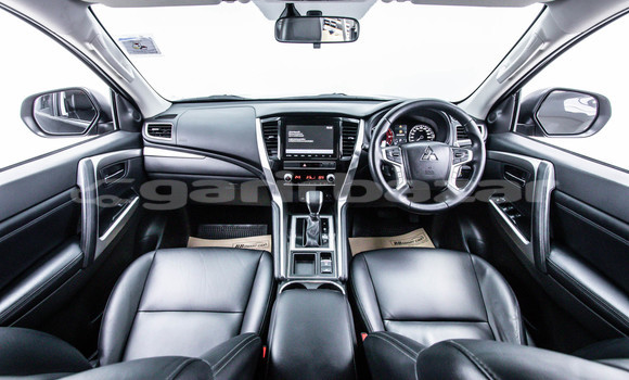 ซื้อ รถมือสอง Mitsubishi Pajero Sport สีดำ รถยนต์ ใน %{เมือง} ใน กรุงเทพมหานคร ซื้อ รถมือสอง Mitsubishi Pajero Sport สีดำ รถยนต์ ใน %{เมือง} ใน กรุงเทพมหานคร