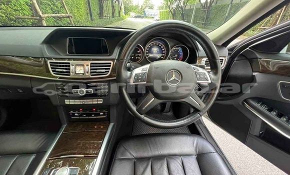 ซื้อ รถมือสอง Mercedes-Benz E-Classe อื่น ๆ รถยนต์ ใน %{เมือง} ใน กรุงเทพมหานคร ซื้อ รถมือสอง Mercedes-Benz E-Classe อื่น ๆ รถยนต์ ใน %{เมือง} ใน กรุงเทพมหานคร