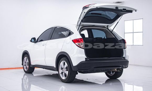 ซื้อ รถมือสอง Honda HR-V ขาว รถยนต์ ใน %{เมือง} ใน กรุงเทพมหานคร ซื้อ รถมือสอง Honda HR-V ขาว รถยนต์ ใน %{เมือง} ใน กรุงเทพมหานคร