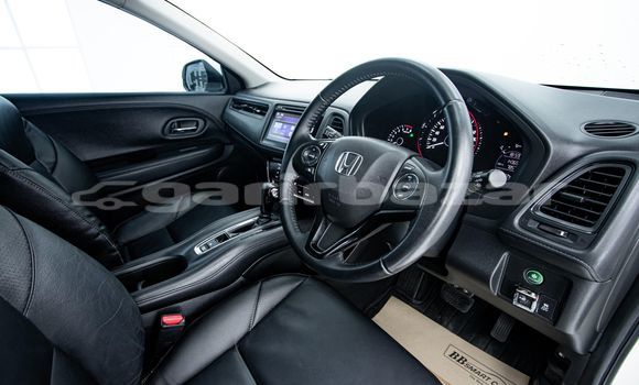 ซื้อ รถมือสอง Honda HR-V ขาว รถยนต์ ใน %{เมือง} ใน กรุงเทพมหานคร ซื้อ รถมือสอง Honda HR-V ขาว รถยนต์ ใน %{เมือง} ใน กรุงเทพมหานคร