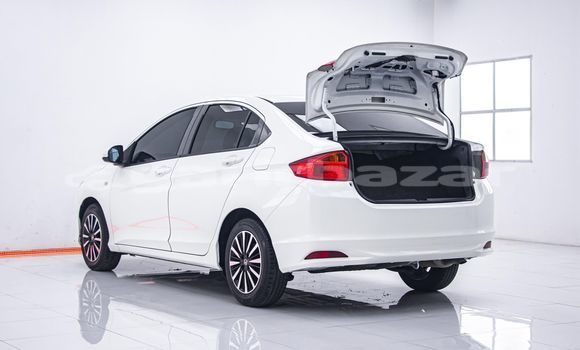 ซื้อ รถมือสอง Honda City ขาว รถยนต์ ใน %{เมือง} ใน กรุงเทพมหานคร ซื้อ รถมือสอง Honda City ขาว รถยนต์ ใน %{เมือง} ใน กรุงเทพมหานคร