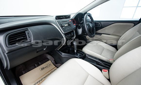 ซื้อ รถมือสอง Honda City ขาว รถยนต์ ใน %{เมือง} ใน กรุงเทพมหานคร ซื้อ รถมือสอง Honda City ขาว รถยนต์ ใน %{เมือง} ใน กรุงเทพมหานคร