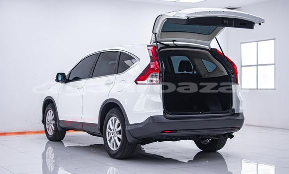 Buy Used Honda CR-V White Car in Bangkok in Bangkok Buy Used Honda CR-V White Car in Bangkok in Bangkok