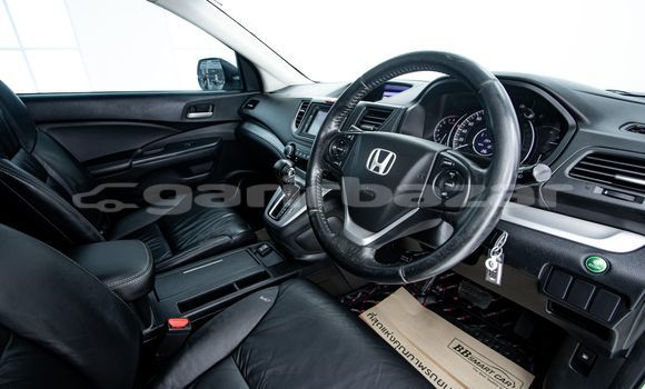 Buy Used Honda CR-V White Car in Bangkok in Bangkok Buy Used Honda CR-V White Car in Bangkok in Bangkok