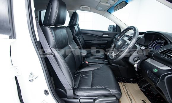 Buy Used Honda CR-V White Car in Bangkok in Bangkok Buy Used Honda CR-V White Car in Bangkok in Bangkok