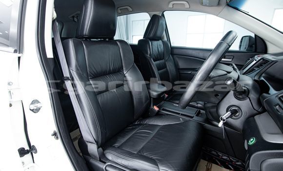 Buy Used Honda CR-V White Car in Bangkok in Bangkok Buy Used Honda CR-V White Car in Bangkok in Bangkok