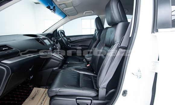 Buy Used Honda CR-V White Car in Bangkok in Bangkok Buy Used Honda CR-V White Car in Bangkok in Bangkok