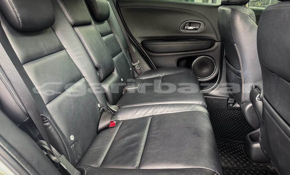 Buy Used Honda HR-V White Car in Bangkok in Bangkok Buy Used Honda HR-V White Car in Bangkok in Bangkok