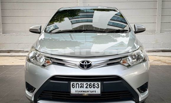 ซื้อ รถมือสอง Toyota Vios ขาว รถยนต์ ใน %{เมือง} ใน กรุงเทพมหานคร