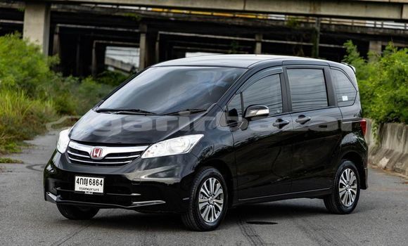 ซื้อ รถมือสอง Honda Freed สีดำ รถยนต์ ใน %{เมือง} ใน กรุงเทพมหานคร