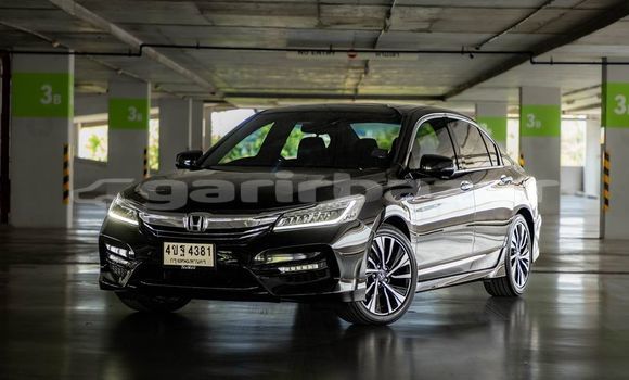 ซื้อ รถมือสอง Honda Accord สีดำ รถยนต์ ใน %{เมือง} ใน กรุงเทพมหานคร