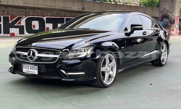 Buy Used Mercedes-Benz CL-klasse Red Car in Bangkok in Bangkok