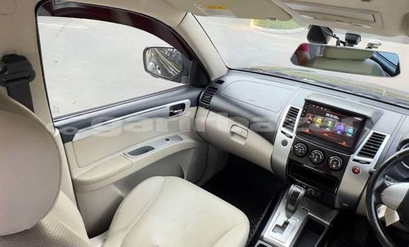 ซื้อ รถมือสอง Mitsubishi Pajero สีดำ รถยนต์ ใน %{เมือง} ใน กรุงเทพมหานคร ซื้อ รถมือสอง Mitsubishi Pajero สีดำ รถยนต์ ใน %{เมือง} ใน กรุงเทพมหานคร