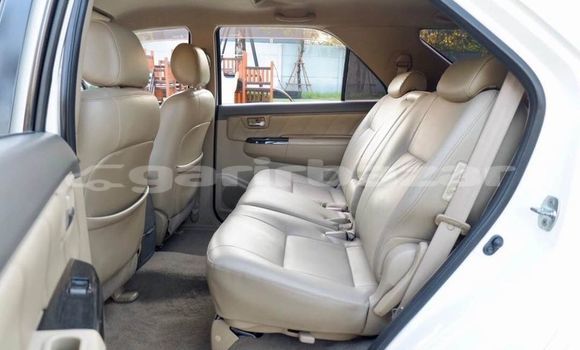 ซื้อ รถมือสอง Toyota Fortuner ขาว รถยนต์ ใน %{เมือง} ใน กรุงเทพมหานคร ซื้อ รถมือสอง Toyota Fortuner ขาว รถยนต์ ใน %{เมือง} ใน กรุงเทพมหานคร