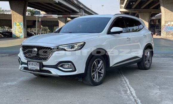 Buy Used MG GS White Car in Bangkok in Bangkok