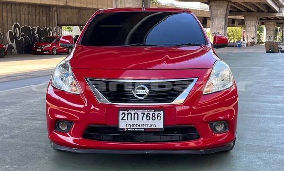 ซื้อ รถมือสอง Nissan Almera สีแดง รถยนต์ ใน %{เมือง} ใน กรุงเทพมหานคร