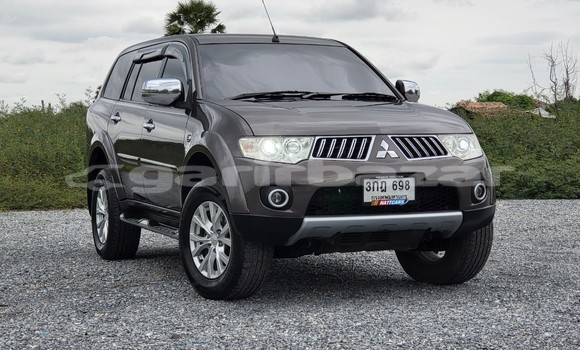 ซื้อ รถมือสอง Mitsubishi Pajero สีน้ำตาล รถยนต์ ใน %{เมือง} ใน กรุงเทพมหานคร ซื้อ รถมือสอง Mitsubishi Pajero สีน้ำตาล รถยนต์ ใน %{เมือง} ใน กรุงเทพมหานคร