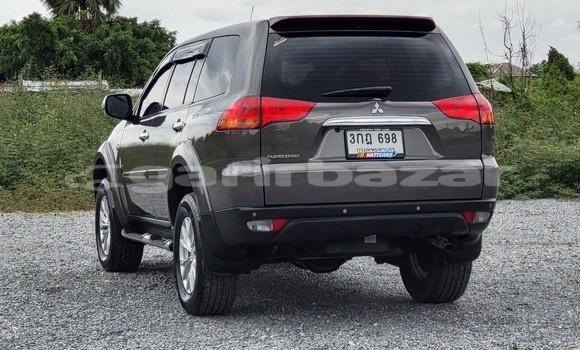 ซื้อ รถมือสอง Mitsubishi Pajero สีน้ำตาล รถยนต์ ใน %{เมือง} ใน กรุงเทพมหานคร ซื้อ รถมือสอง Mitsubishi Pajero สีน้ำตาล รถยนต์ ใน %{เมือง} ใน กรุงเทพมหานคร