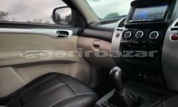 ซื้อ รถมือสอง Mitsubishi Pajero สีน้ำตาล รถยนต์ ใน %{เมือง} ใน กรุงเทพมหานคร ซื้อ รถมือสอง Mitsubishi Pajero สีน้ำตาล รถยนต์ ใน %{เมือง} ใน กรุงเทพมหานคร