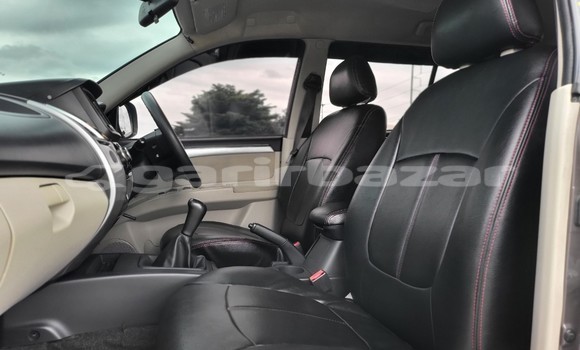 ซื้อ รถมือสอง Mitsubishi Pajero สีน้ำตาล รถยนต์ ใน %{เมือง} ใน กรุงเทพมหานคร ซื้อ รถมือสอง Mitsubishi Pajero สีน้ำตาล รถยนต์ ใน %{เมือง} ใน กรุงเทพมหานคร