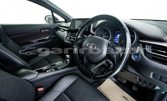 ซื้อ รถมือสอง Toyota C-HR เขียว รถยนต์ ใน %{เมือง} ใน กรุงเทพมหานคร ซื้อ รถมือสอง Toyota C-HR เขียว รถยนต์ ใน %{เมือง} ใน กรุงเทพมหานคร