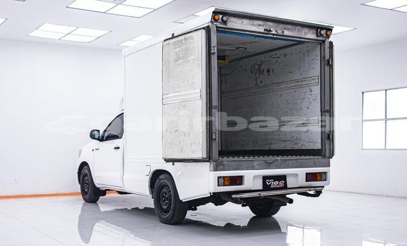 Buy Used Toyota Hiluxe VIGO White Car in Bangkok in Bangkok Buy Used Toyota Hiluxe VIGO White Car in Bangkok in Bangkok