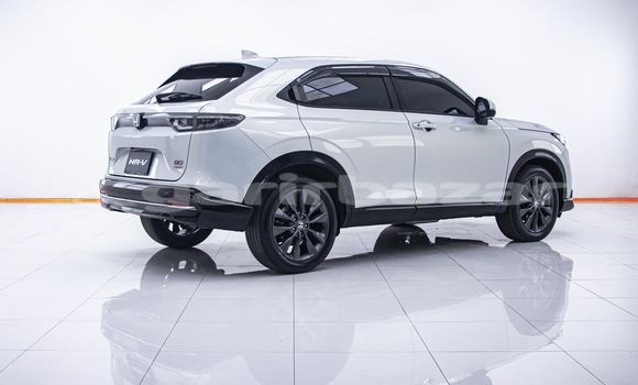Buy Used Honda HR-V White Car in Bangkok in Bangkok Buy Used Honda HR-V White Car in Bangkok in Bangkok