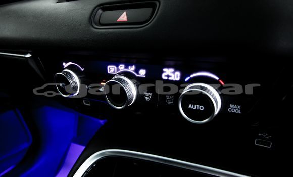 Buy Used Honda HR-V White Car in Bangkok in Bangkok Buy Used Honda HR-V White Car in Bangkok in Bangkok