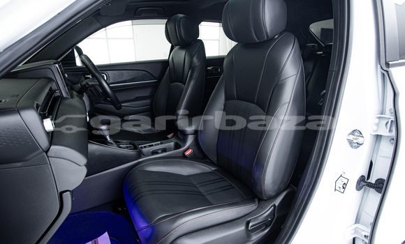 Buy Used Honda HR-V White Car in Bangkok in Bangkok Buy Used Honda HR-V White Car in Bangkok in Bangkok