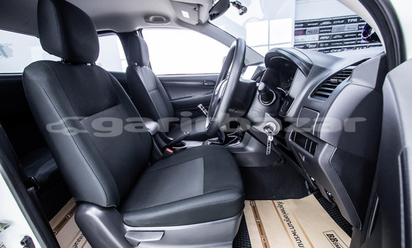 Buy Used Isuzu D-Max White Car in Bangkok in Bangkok Buy Used Isuzu D-Max White Car in Bangkok in Bangkok