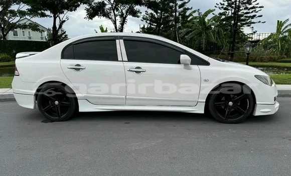 ซื้อ รถมือสอง Honda Civic ขาว รถยนต์ ใน %{เมือง} ใน จันทบุรี