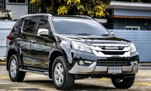 ซื้อ รถมือสอง Isuzu MU สีดำ รถยนต์ ใน %{เมือง} ใน นครปฐม ซื้อ รถมือสอง Isuzu MU สีดำ รถยนต์ ใน %{เมือง} ใน นครปฐม