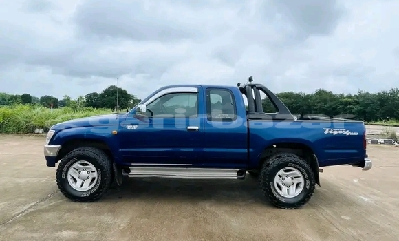 ซื้อ รถมือสอง Toyota Hilux อื่น ๆ รถยนต์ ใน %{เมือง} ใน ชัยนาท