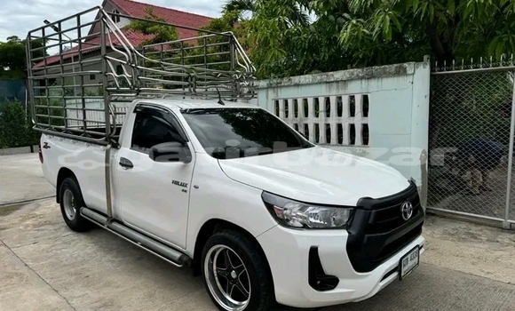 Buy Used Toyota Hilux White Car in Krabi in Krabi Buy Used Toyota Hilux White Car in Krabi in Krabi