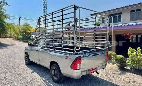 Buy Used Toyota Hilux Other Car in Khlung in Chanthaburi Buy Used Toyota Hilux Other Car in Khlung in Chanthaburi