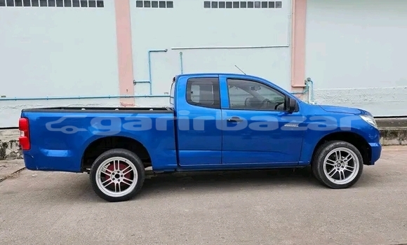 ซื้อ รถมือสอง Toyota Hilux สีน้ำเงิน รถยนต์ ใน %{เมือง} ใน ชัยนาท