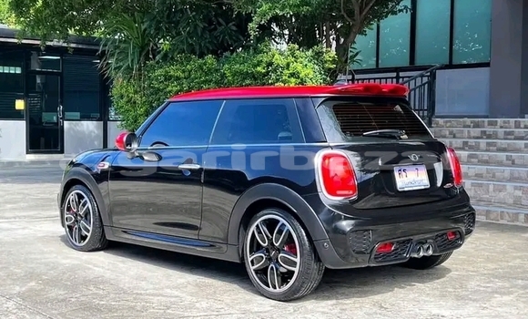 ซื้อ รถมือสอง Mini Cooper S clubman สีดำ รถยนต์ ใน %{เมือง} ใน ชัยนาท