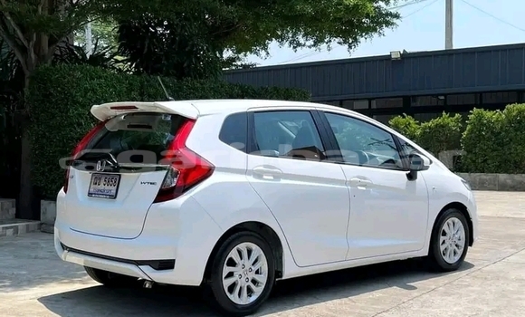 ซื้อ รถมือสอง Honda Jazz ขาว รถยนต์ ใน %{เมือง} ใน ชัยนาท ซื้อ รถมือสอง Honda Jazz ขาว รถยนต์ ใน %{เมือง} ใน ชัยนาท